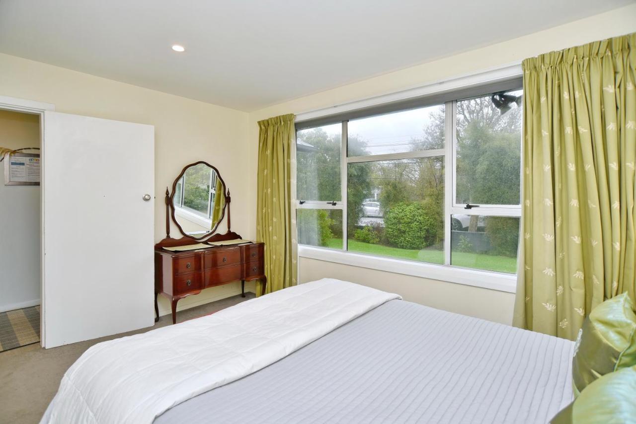 Charlesworth Villa - Christchurch Holiday Homes 外观 照片